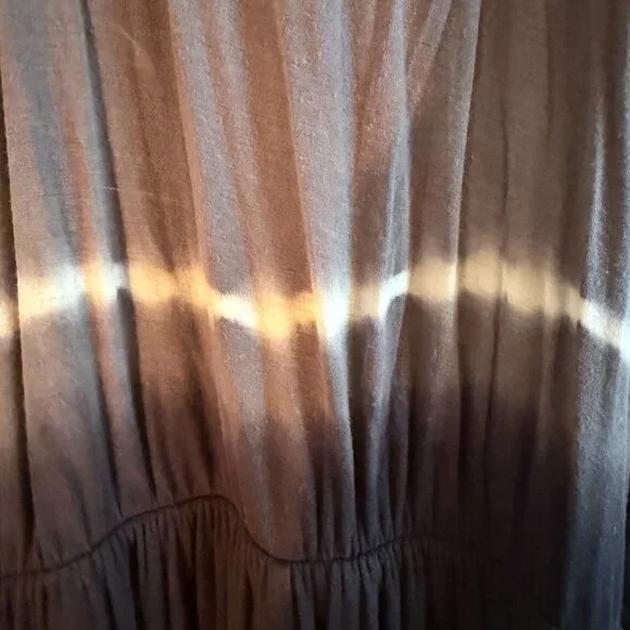 XS (Project Social T LA) Tie Dye Romper - Picture 5 of 6